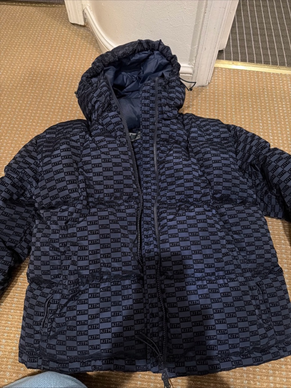 Kith Navy Check-Logo Puffer Interior unisex